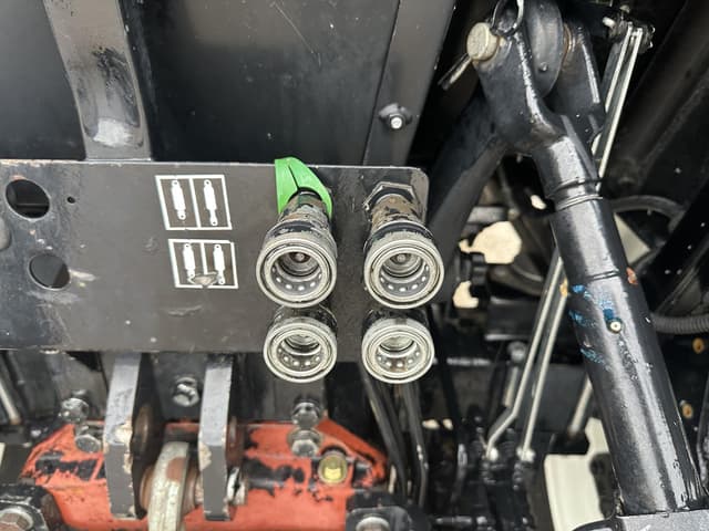 Image of New Holland TD80D equipment image 4