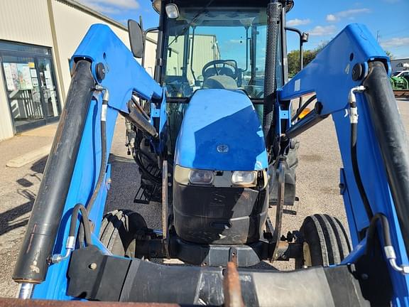 Image of New Holland TD80D equipment image 4