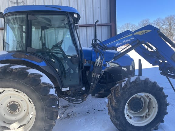 2007 New Holland TD95D Equipment Image0