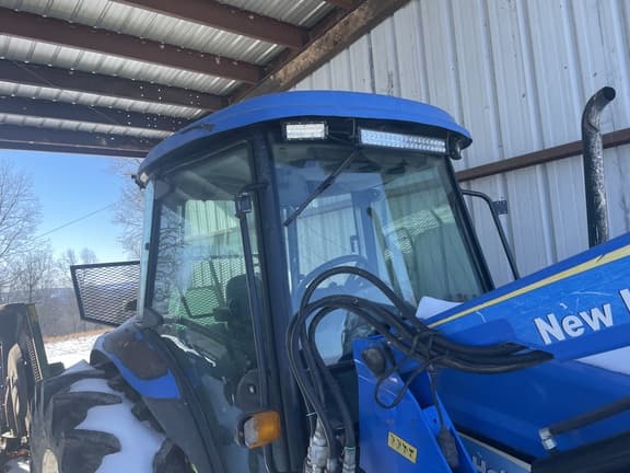 Image of New Holland TD95D equipment image 1