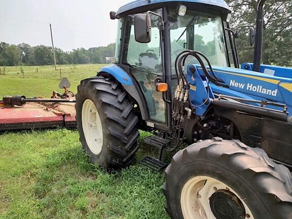 2007 New Holland TD95D Equipment Image0