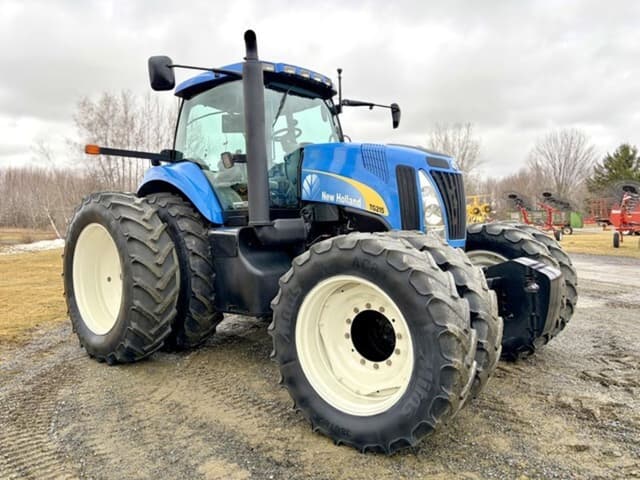 Image of New Holland TG215 equipment image 1