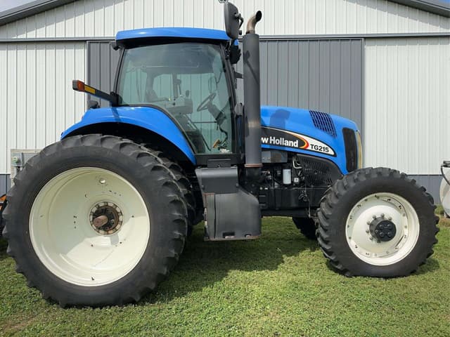 Image of New Holland TG215 equipment image 3