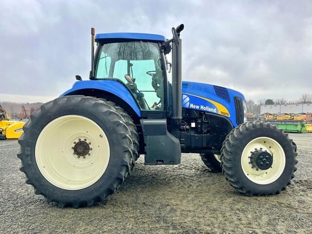 Image of New Holland TG275 equipment image 3