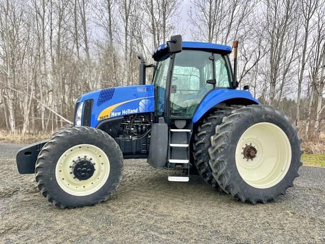 Image of New Holland TG275 equipment image 2