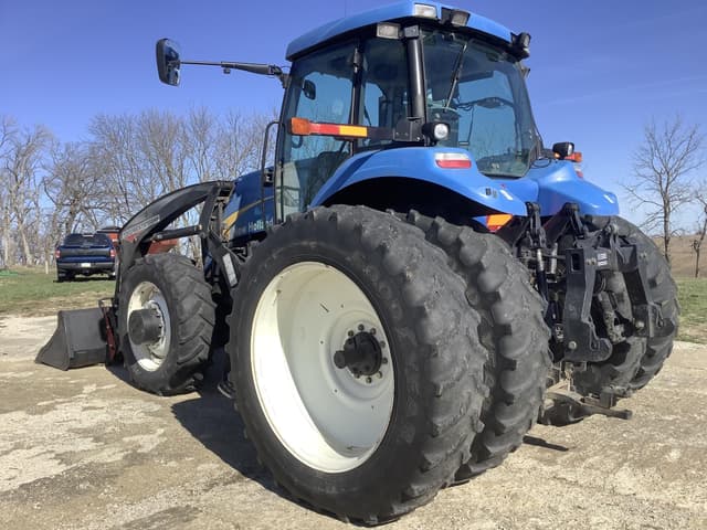 Image of New Holland TG275 equipment image 1