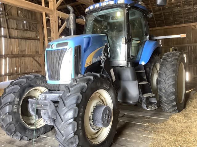 Image of New Holland TG275 equipment image 4