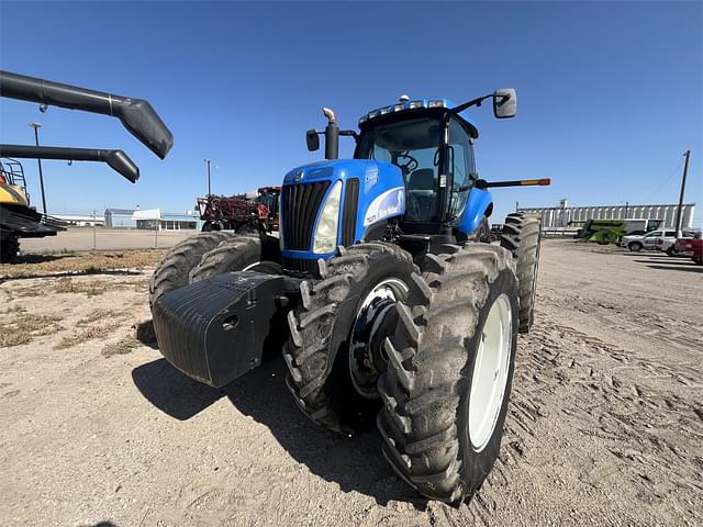 Image of New Holland TG275 equipment image 2