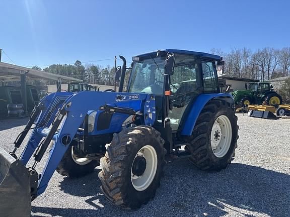 Image of New Holland TL100A equipment image 4