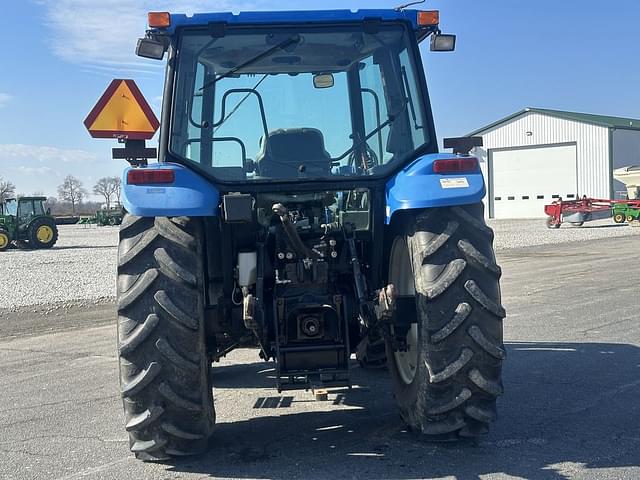 Image of New Holland TL100A equipment image 3