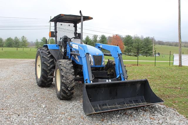 Image of New Holland TL100A equipment image 2