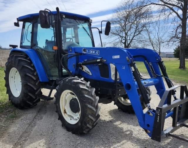 Image of New Holland TL100A equipment image 2