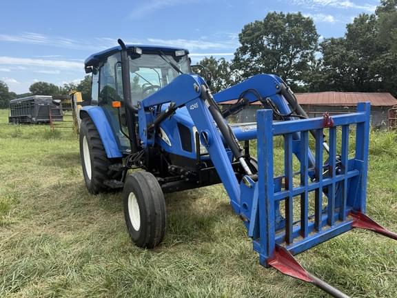 Image of New Holland TL80A equipment image 4