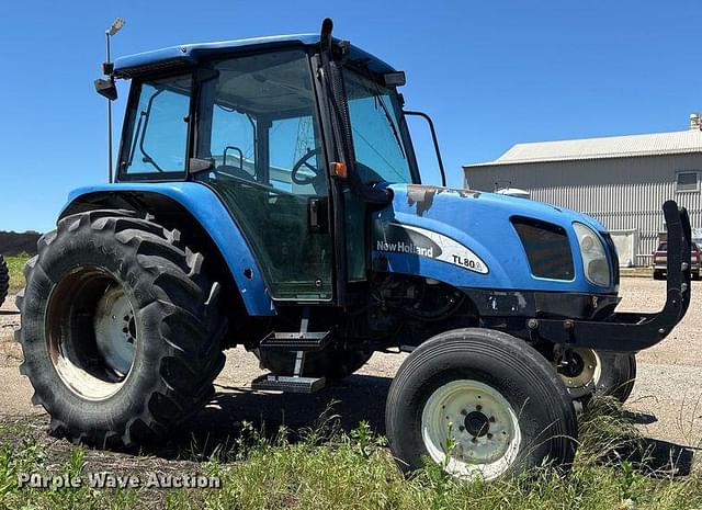 Image of New Holland TL80A equipment image 3