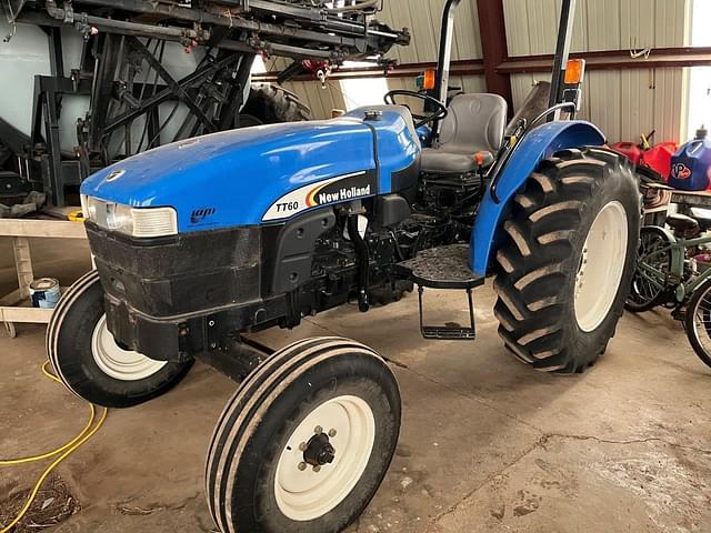 Image of New Holland TT60A equipment image 3