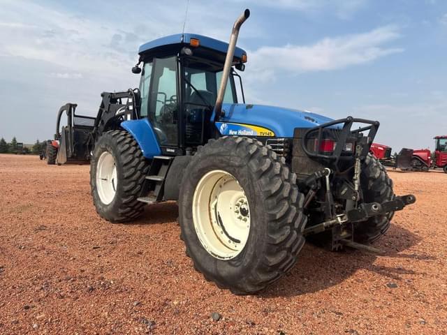 Image of New Holland TV145 equipment image 3