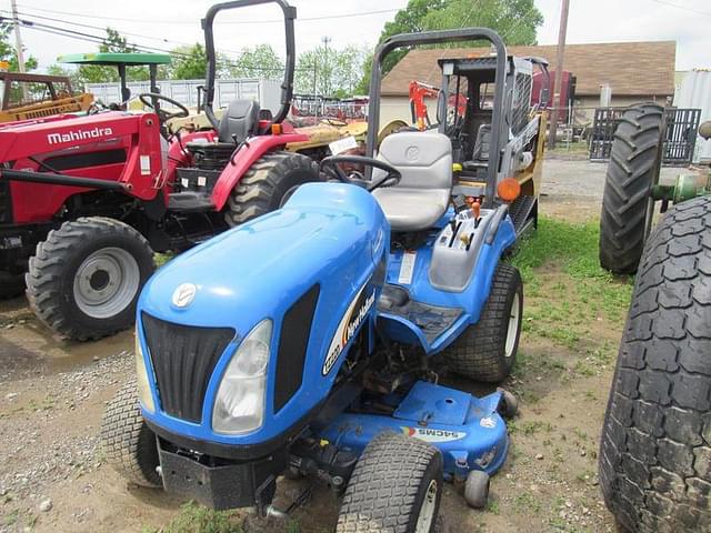 Image of New Holland TZ22DA equipment image 3