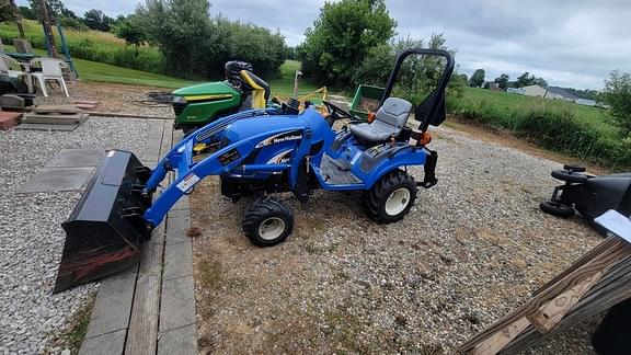 Image of New Holland TZ25DA equipment image 2