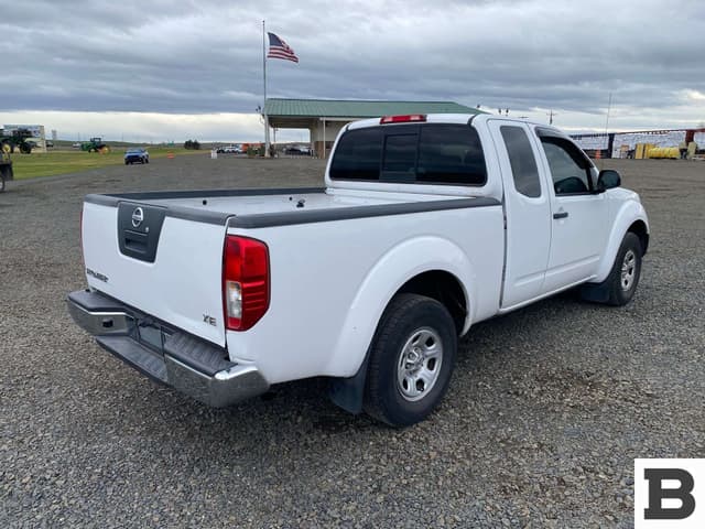 Image of Nissan Frontier equipment image 4