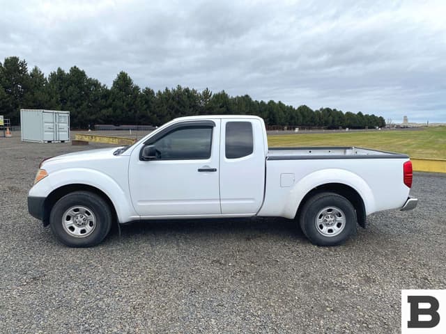 Image of Nissan Frontier equipment image 1