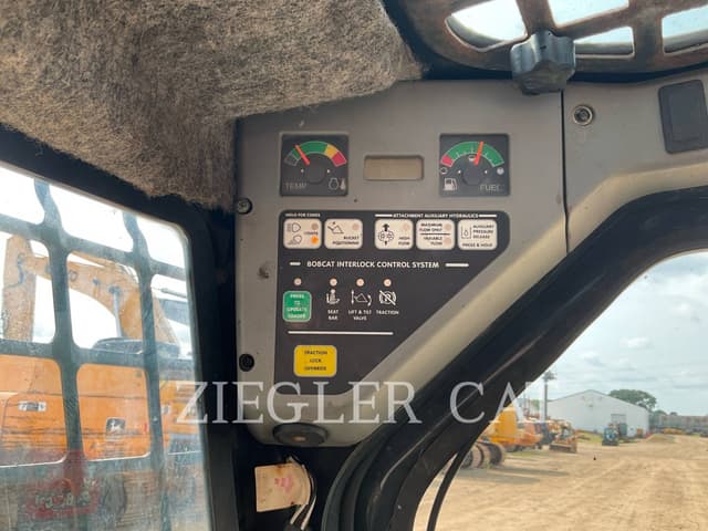 Image of Bobcat T190 equipment image 4