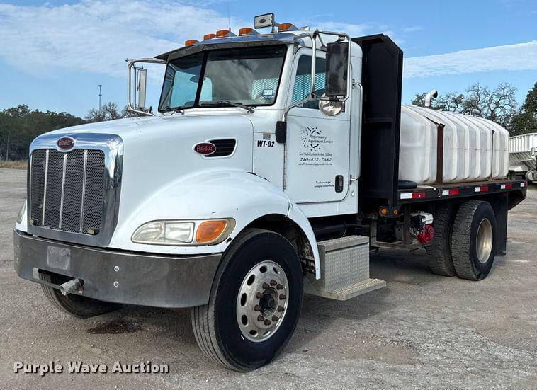 Image of Peterbilt 335 Primary image