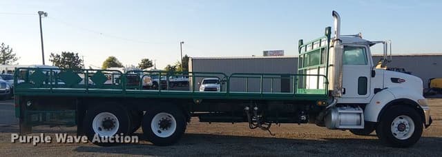 Image of Peterbilt 335 equipment image 3