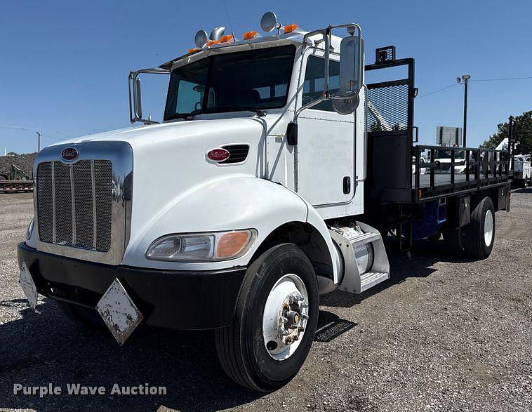 Image of Peterbilt 335 Primary image