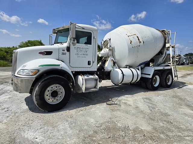 Image of Peterbilt 335 equipment image 3