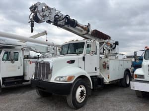 2007 Peterbilt 335 Image