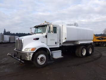 Main image Peterbilt 335