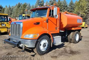 Main image Peterbilt 335