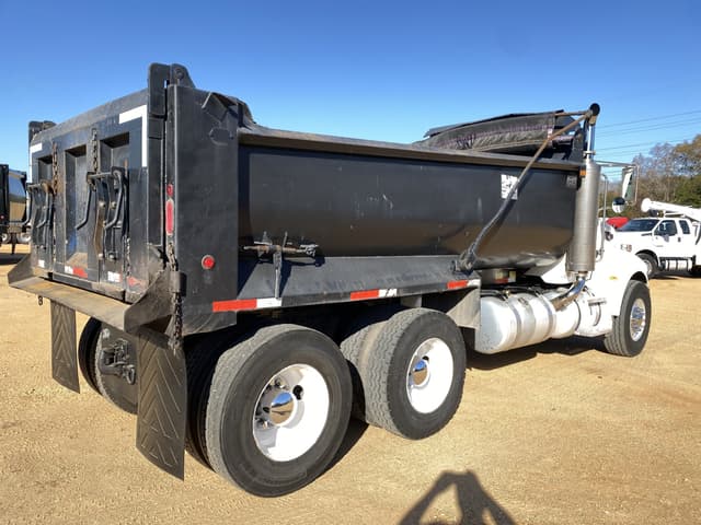 Image of Peterbilt 340 equipment image 2