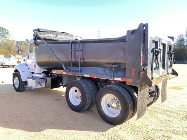 Image of Peterbilt 340 equipment image 1