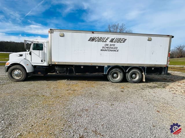 Image of Peterbilt 340 equipment image 1