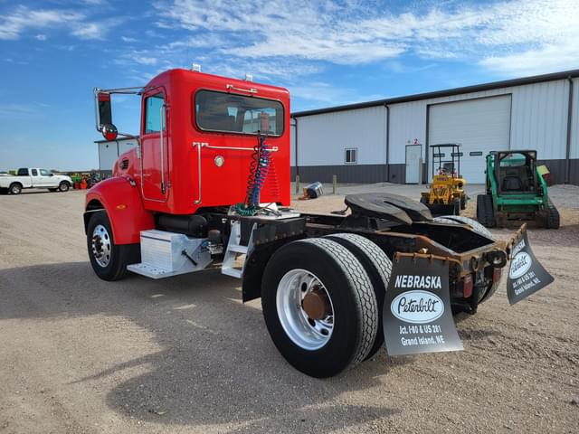 Image of Peterbilt 340 equipment image 3