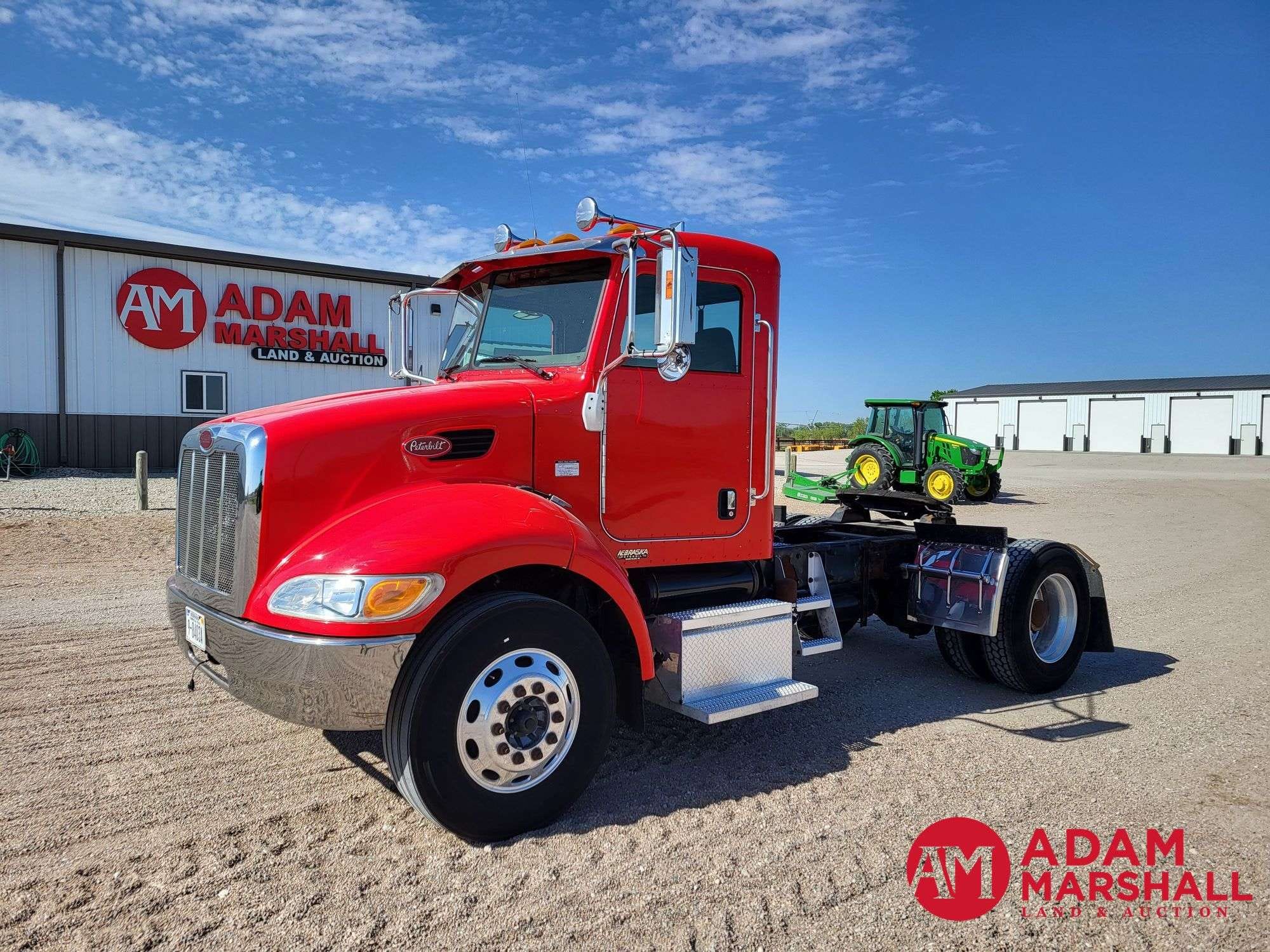 2007 Peterbilt 340 Equipment Image0