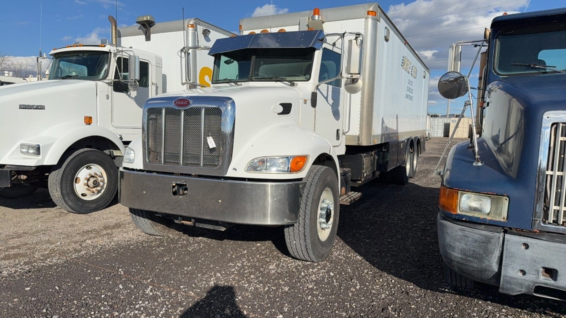 2007 Peterbilt 340 Equipment Image0