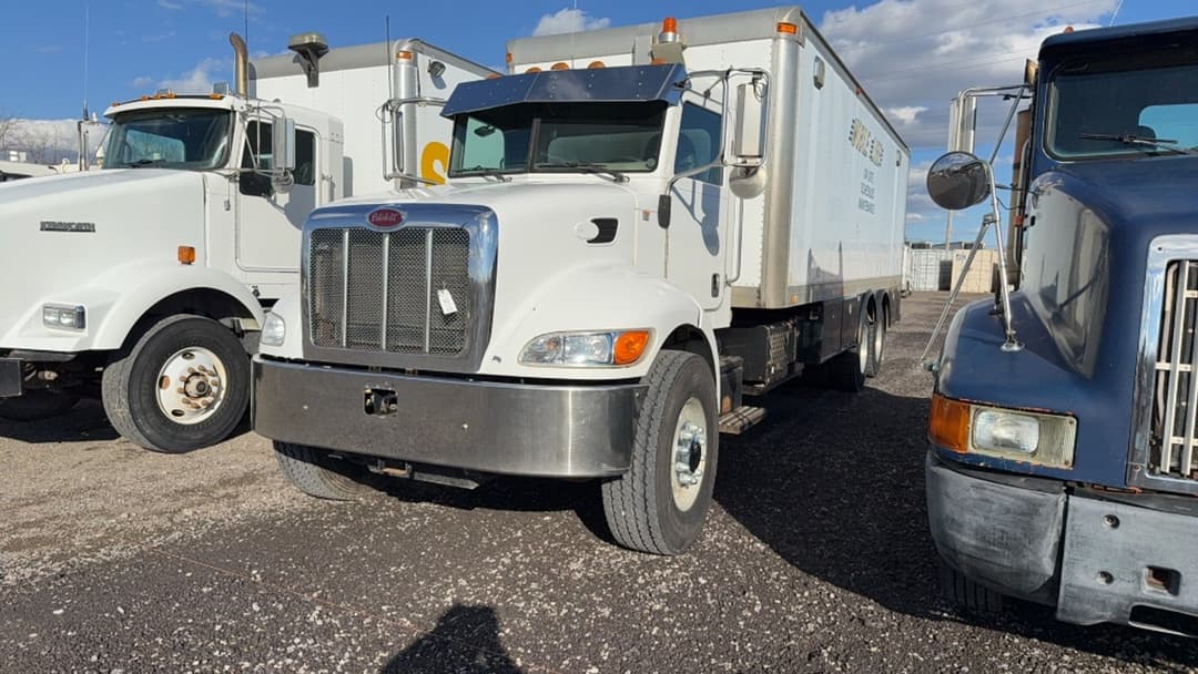 Image of Peterbilt 340 Primary image