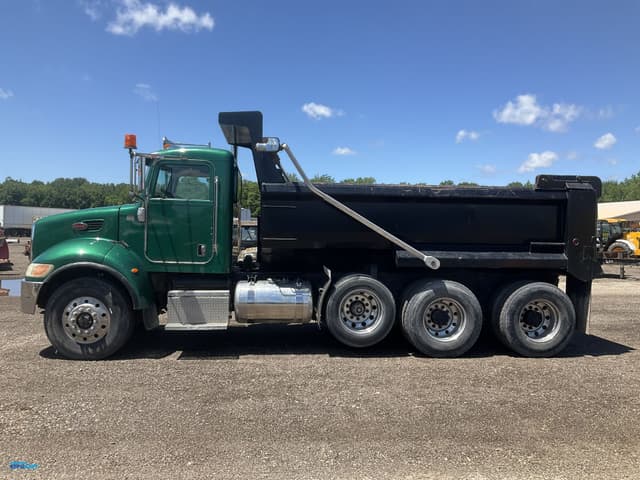 Image of Peterbilt 340 equipment image 1