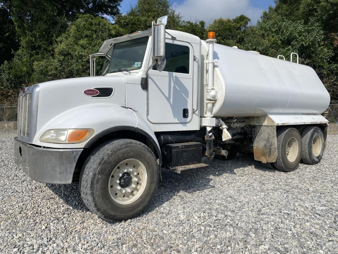 Image of Peterbilt 340 Primary image