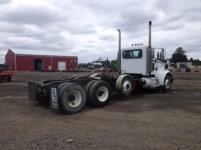 Image of Peterbilt 357 equipment image 2