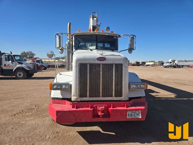 Image of Peterbilt 357 equipment image 4