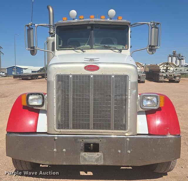 Image of Peterbilt 357 equipment image 1
