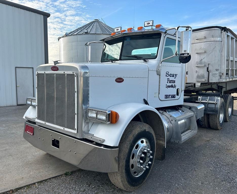Main image Peterbilt 357