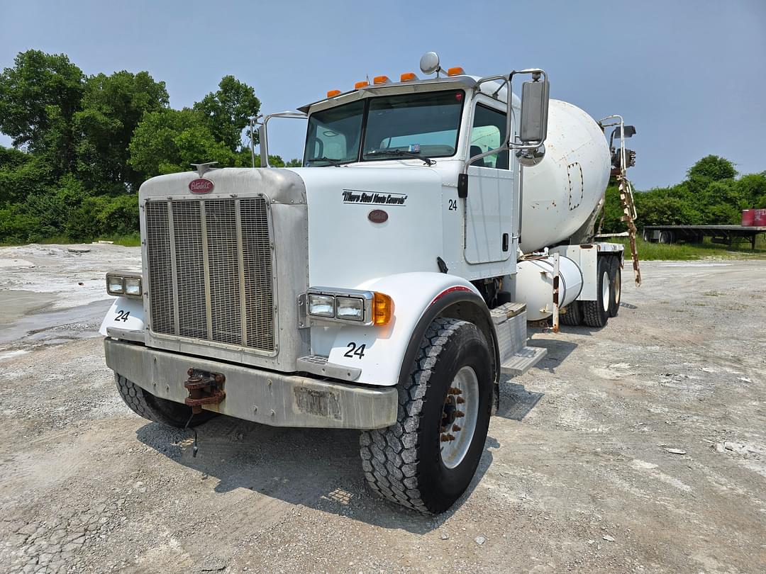 Image of Peterbilt 357 Primary image