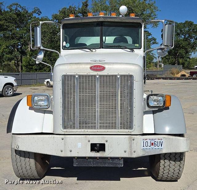 Image of Peterbilt 357 equipment image 1