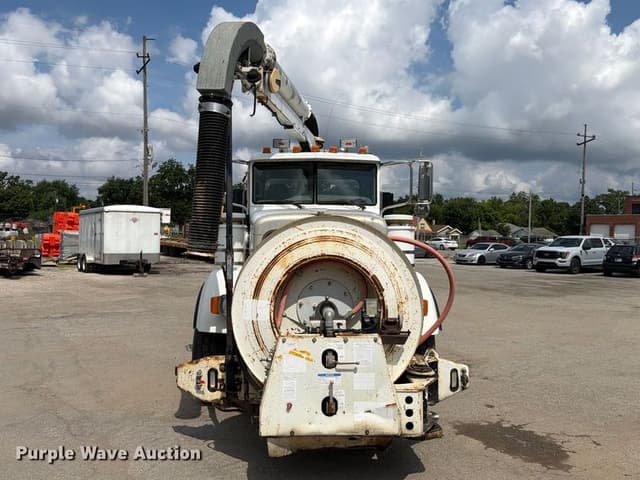 Image of Peterbilt 357 equipment image 1