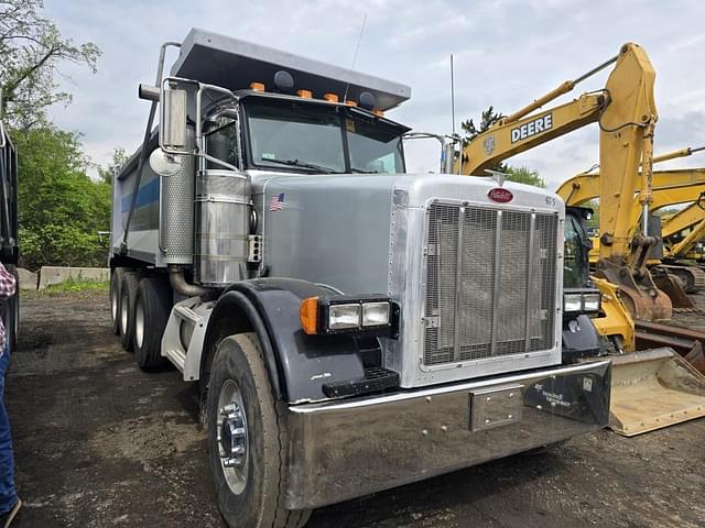 Image of Peterbilt 357 equipment image 2