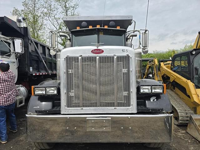 Image of Peterbilt 357 equipment image 1